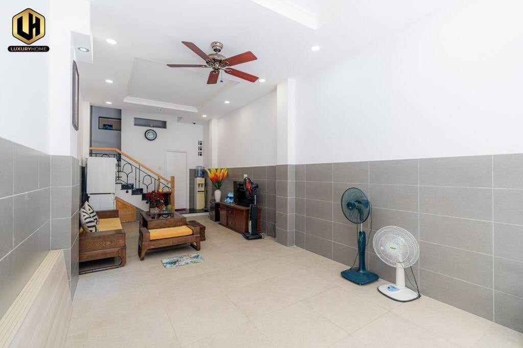 Luxury Home Sai Gon 2 Ho Chi Minh City Exterior photo