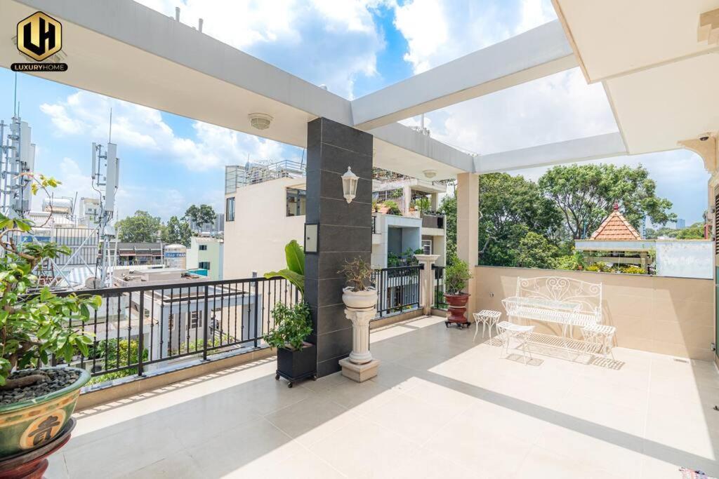 Luxury Home Sai Gon 2 Ho Chi Minh City Exterior photo